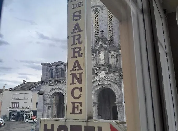 Vue De Reve Dans De Standing - Vous Faites Le Menage-very Good Prices But Have To Cle-an Th-e Flat Apartman Lourdes