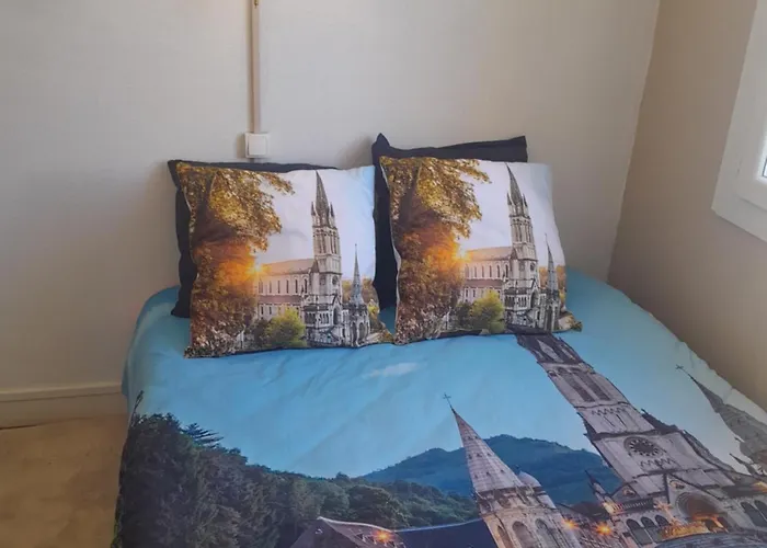 Apartman Vue De Reve Dans De Standing - Vous Faites Le Menage-very Good Prices But Have To Cle-an Th-e Flat