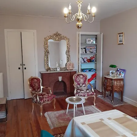 Vue De Reve Dans De Standing - Vous Faites Le Menage-very Good Prices But Have To Cle-an Th-e Flat