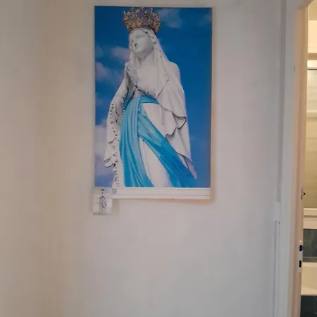 Vue De Reve Dans De Standing - Vous Faites Le Menage-very Good Prices But Have To Cle-an Th-e Flat