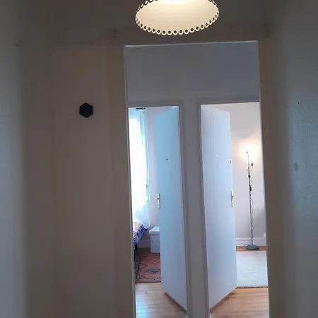 Vue De Reve Dans De Standing - Vous Faites Le Menage-very Good Prices But Have To Cle-an Th-e Flat Apartament Lourdes