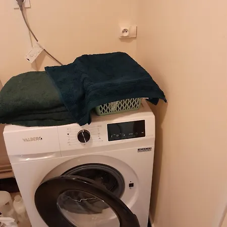 Vue De Reve Dans De Standing - Vous Faites Le Ménage-very Good Prices But Have To Cle-an Th-e Flat * Lourdes