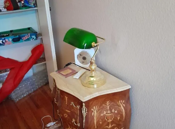 Vue De Reve Dans De Standing - Vous Faites Le Ménage-very Good Prices But Have To Cle-an Th-e Flat *